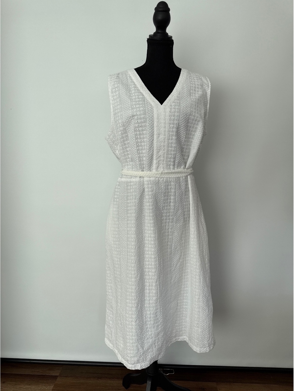 NWT Liz Claiborne White Sleeveless Eyelet Midi Dress Tie Waist Women's XL